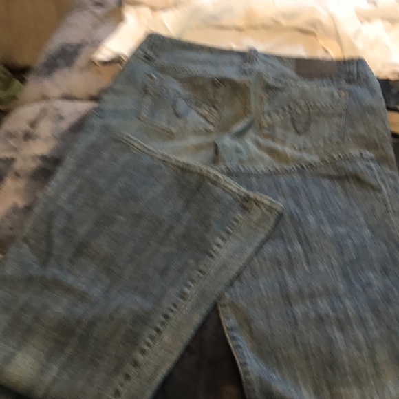 Jean - Picture 5 of 6